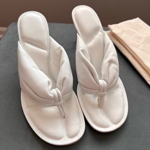Jacquemus Nocio padded sandals